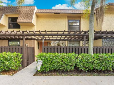 Property at 1142 N University Drive, Plantation, FL
