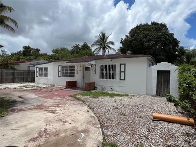 845 NW 130th St