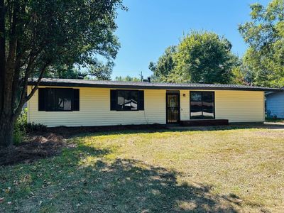 5 Marken Dr