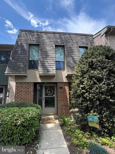 1117 Putnam Blvd #34