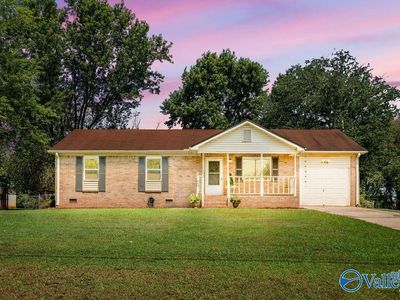 119 Colby Dr NE