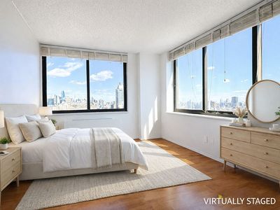 376 Broadway APT 22B