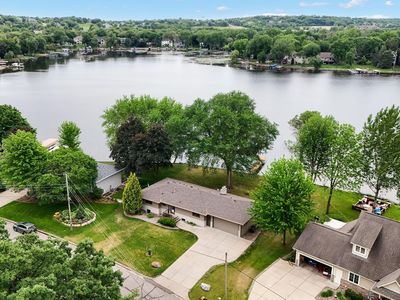 1303 Crystal Lake Rd E