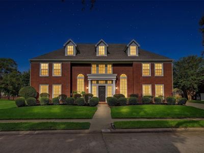 38 Penny Green St