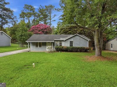 Property at 8971 Ashwood Dr, Riverdale, GA