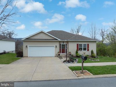 143 Jonathan Ln