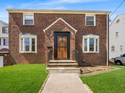 38 Webster St