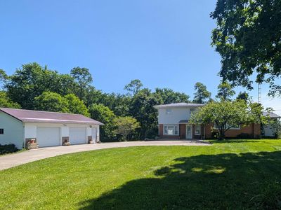 12689 E Burnett Ln
