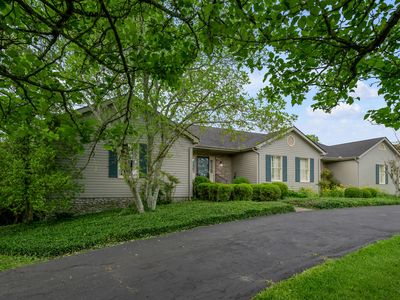 105 Old Farm Rd