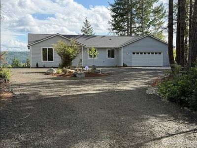 316 NE Southridge Drive