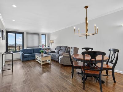 205 10th St APT 8T