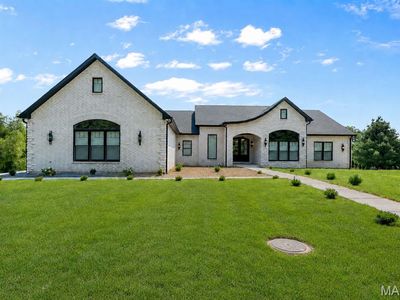 251 Trillium Ln
