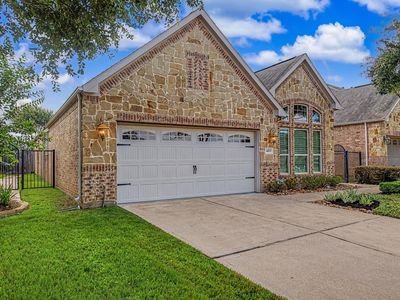 4915 Caponi Falls Ln