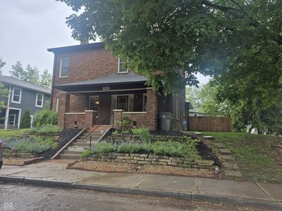 1836 New St