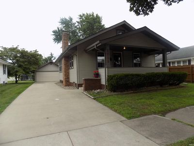 1211 Bower St