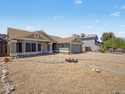 7537 E GARY Circle