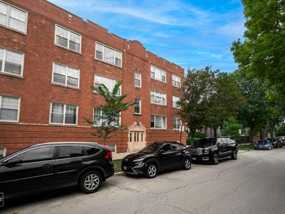 2546 W George St APT 3
