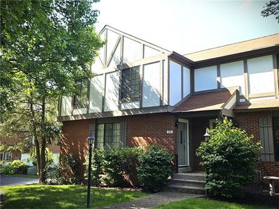 111 Woodcrest Dr