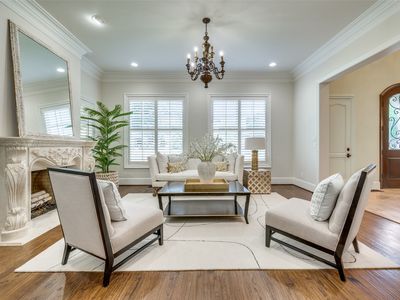 3525 Southwestern Blvd