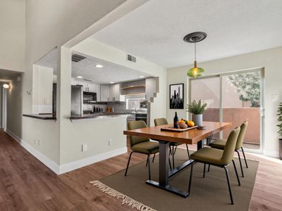 13110 Candelaria Rd NE