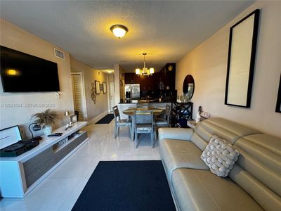 8145 NW 7th St APT 112