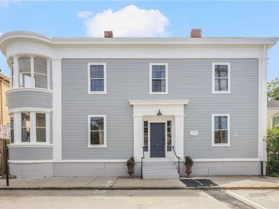 216 Spring St