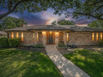 528 Edmonds Way
