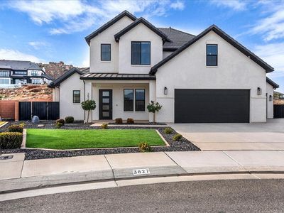 3827 S Jessamine Cir