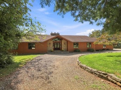 58 Zellers Rd