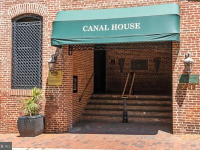 3225 Grace St NW APT 226