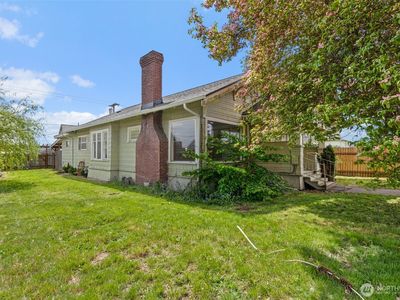 505 W Young Street