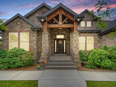 305 N Cold Creek Way W