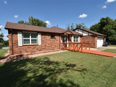 1612 Foster Ave