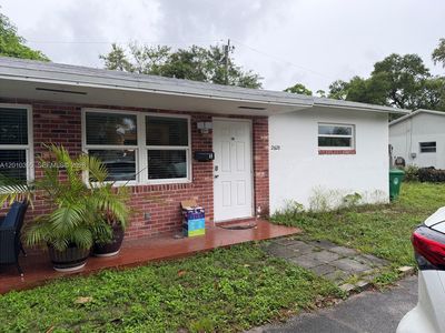 2620 SW 51st St