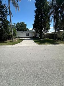 2594 McIntosh Dr
