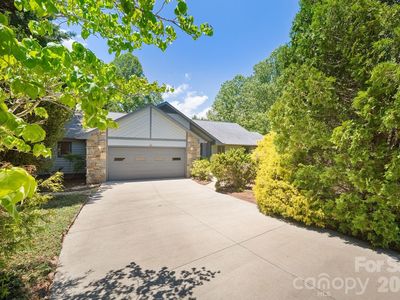 16 Zachary Ridge Rd