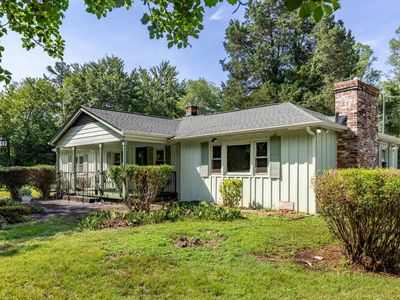 Property at 572 Maxfield Rd, Keswick, VA
