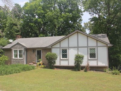 552 Elizabeth Crest Rd