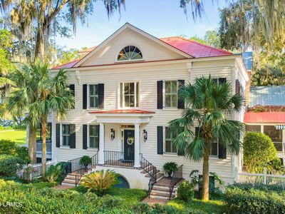 1 Waterside Drive
