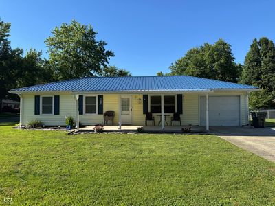 Property at 156 Hitchcock Dr, Hope, IN