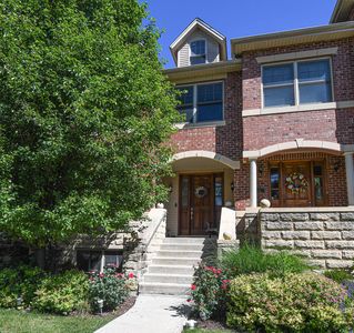 Property at 21 N Herbert Rd APT I, Riverside, IL