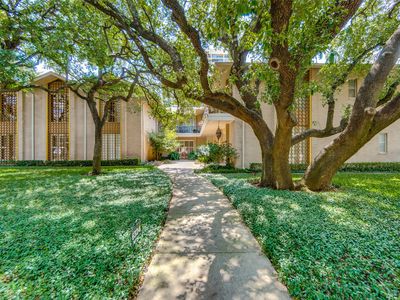 6324 Bandera Ave APT B