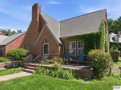 2005 Country Club Ave