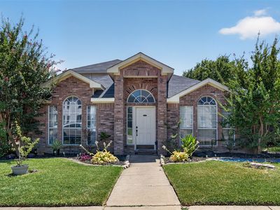 2272 Bresee Dr