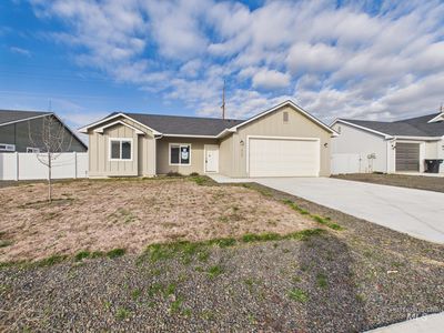 1545 Trail Way