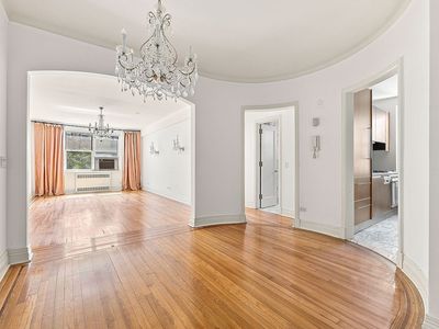 310 W 55th St APT 4C