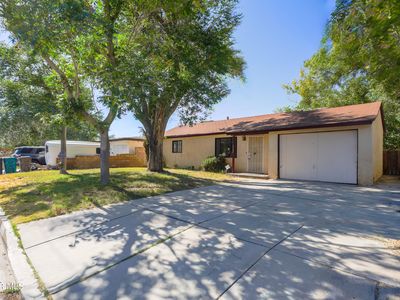 1109 W Lumber St