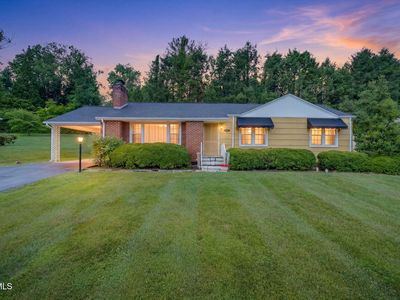 606 Pine Hill Rd