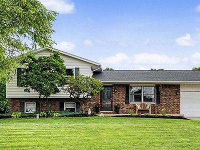 135 Baker Ln