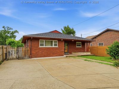 893 Poplar Rd